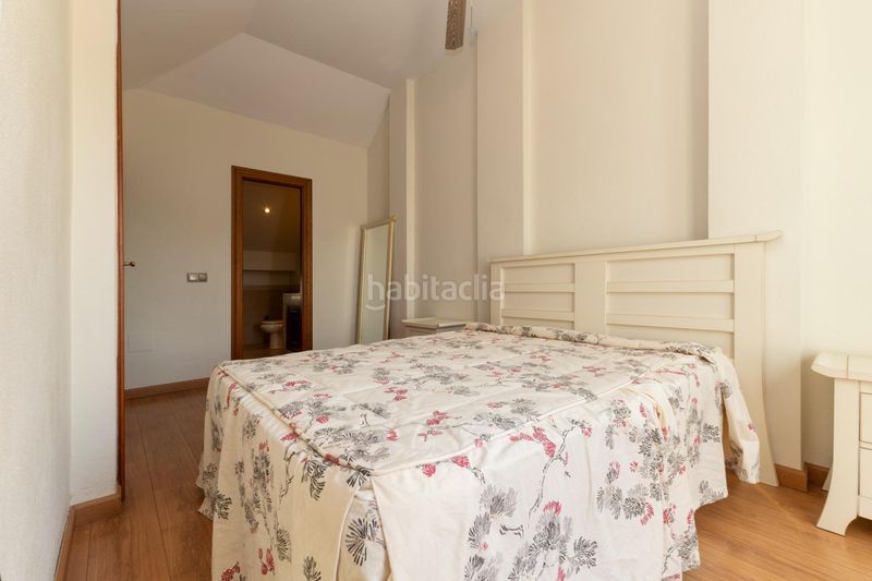 Foto a7fbb83b-418c-4809-96ed-f3be5e2621f3. Casa adossada amb aparcament piscina a Conde de Ureña Málaga