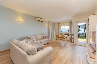 Planta baixa a El Higuerón. 3hab, vistas al mar, recién reformado, jardin privado 50m2