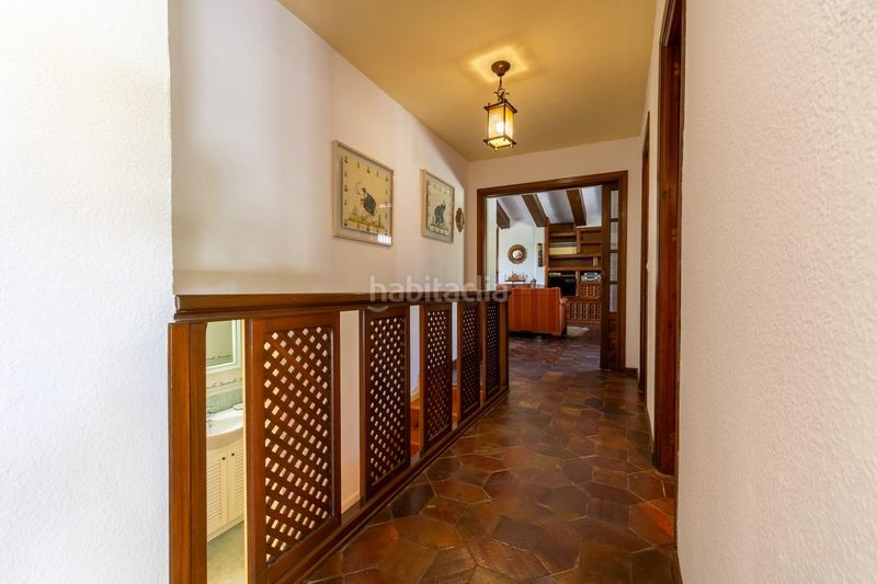 Foto 207224c5-ae6e-4c85-b0e7-fb1d8147bd09. Chalet with parking pool in Castillo Sohail - Myramar Fuengirola