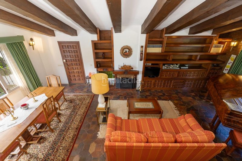 Foto 9298c636-5758-496b-b199-b0a545c1a6a5. Chalet with parking pool in Castillo Sohail - Myramar Fuengirola
