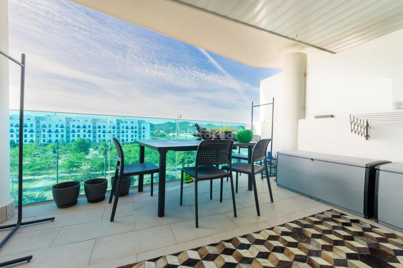 Foto 1cddf763-74c3-4d77-a8ba-547327d95e6c. Apartament amb aparcament piscina a Las Flores Mijas