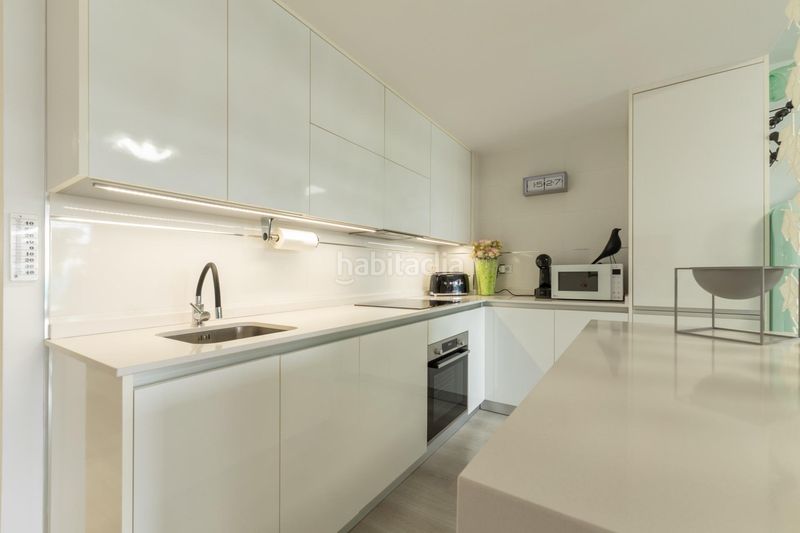 Foto 3a121340-6e41-4e7a-9004-c5fc81a39522. Apartament amb aparcament piscina a Las Flores Mijas