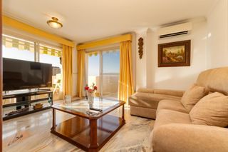 Piso en Centro ciudad. Venta de piso fuengirola zona plaza hispanidad