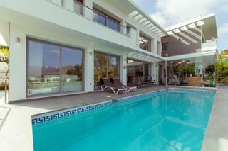 Chalet  Calle lago 'cala-golf'. Villa de lujo en primera línea de golf  la cala golf  piscina pr
