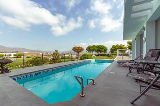 Chalet en Calle Lago 'Cala-Golf'