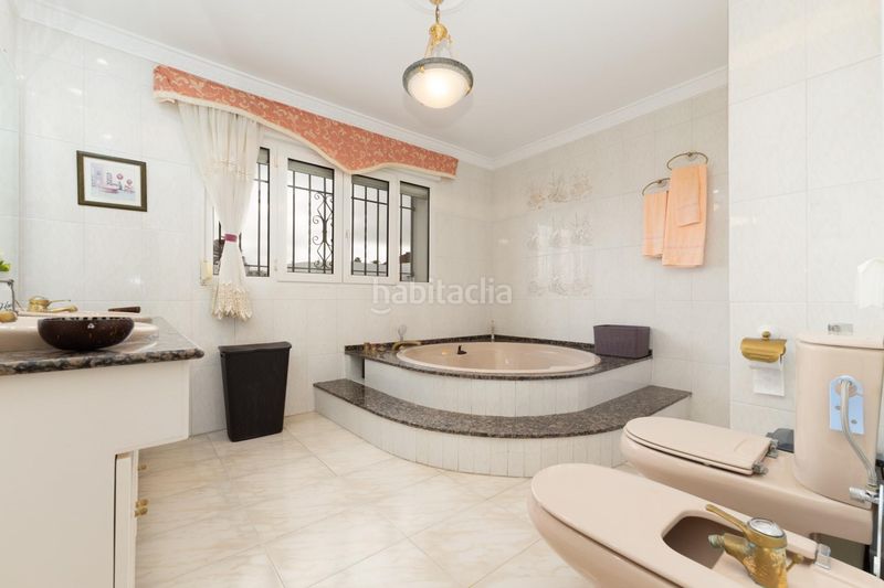 Foto 5d056156-0c54-4997-aea2-38bb7e659bbb. Casa aparellada amb aparcament a Manantiales - Lagar - Cortijo Alhaurín de la Torre