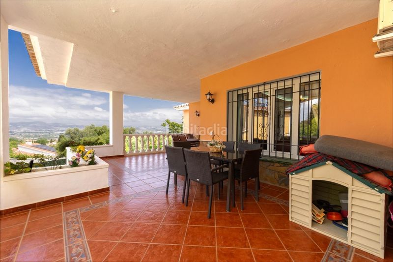 Foto 768fb251-8ecd-4c2c-b3e1-85e64bedc7cf. Casa aparellada amb aparcament a Manantiales - Lagar - Cortijo Alhaurín de la Torre