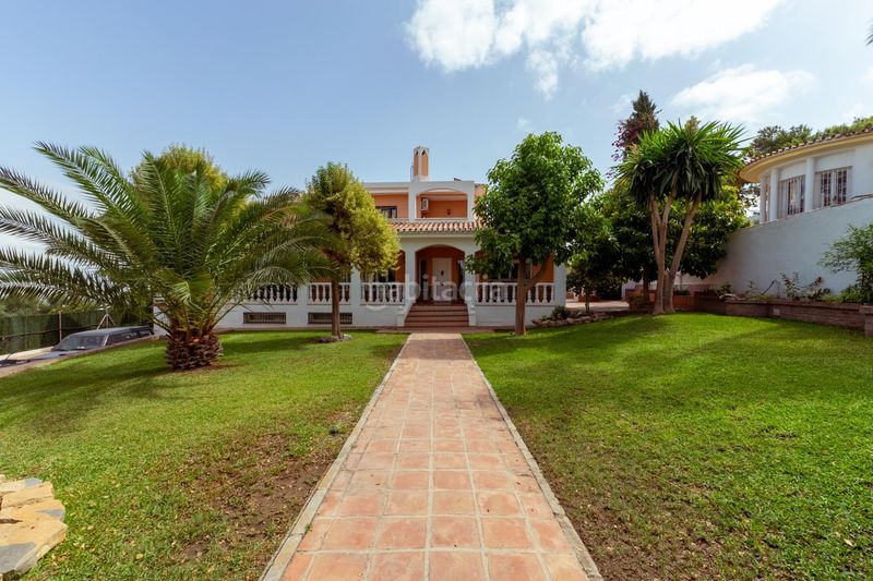 Foto e26160c6-bb52-4eec-8003-abab98d8c0e8. Casa aparellada amb aparcament a Manantiales - Lagar - Cortijo Alhaurín de la Torre