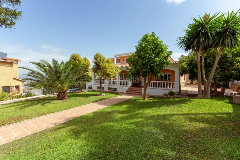 Foto ef4e8230-fa38-4569-a038-d5a2ac872532. Casa aparellada amb aparcament a Manantiales - Lagar - Cortijo Alhaurín de la Torre