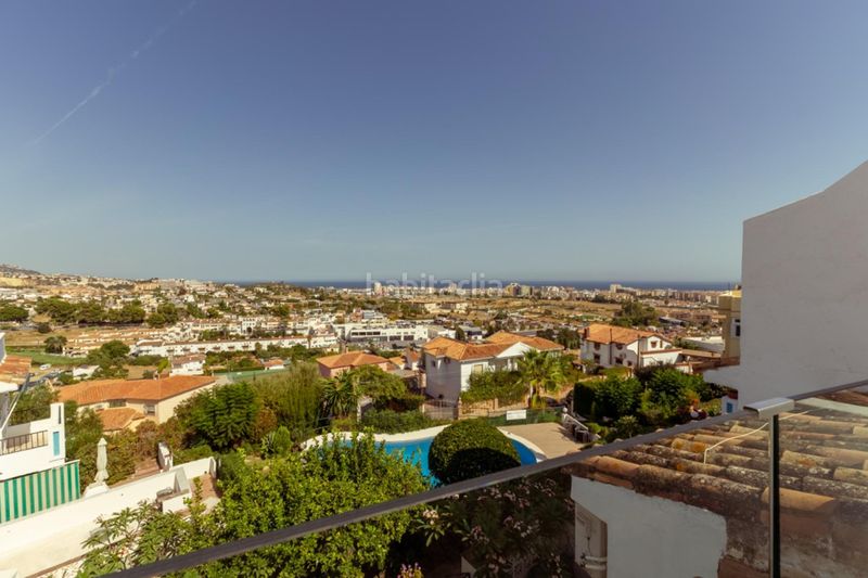 Foto 9917a0ab-cc10-4de7-8f45-d7e950ad528b. Casa adossada amb aparcament piscina a campo de Mijas Mijas