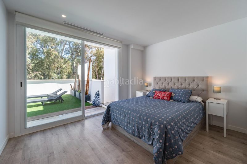Foto 5b138288-b889-4bd0-8e14-d0a1eba7617c. Casa amb calefacció aparcament piscina a Torremuelle Benalmádena