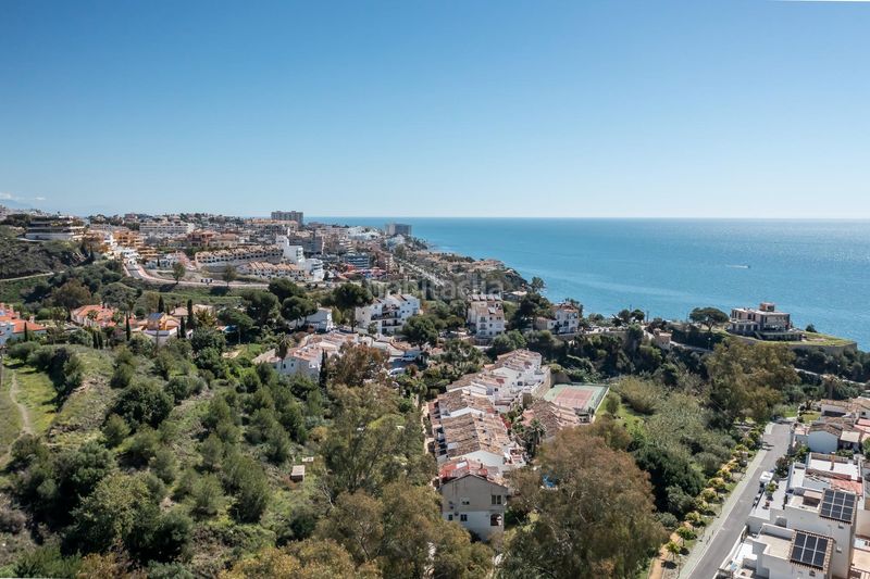 Foto 79943775-d0c5-48d0-ae27-a0a52df1f6c7. Casa amb calefacció aparcament piscina a Torremuelle Benalmádena