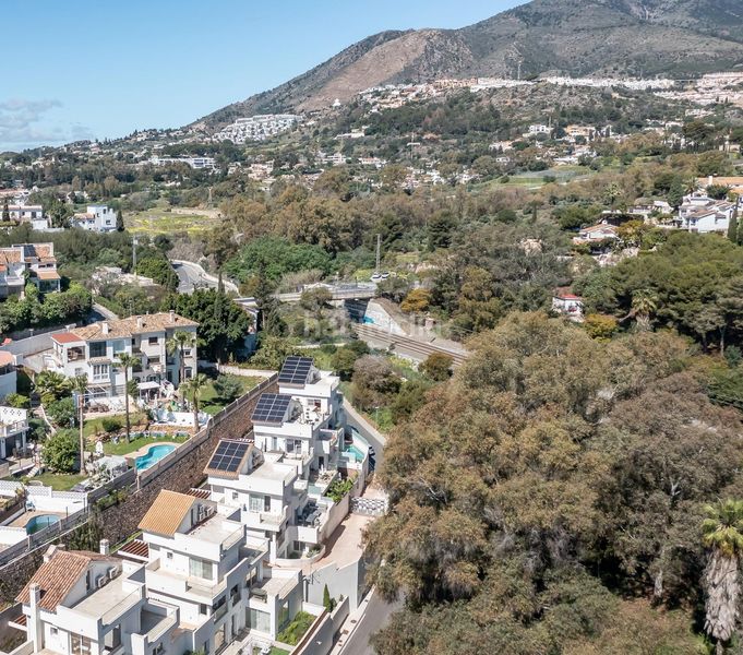 Foto da1f6a00-ecce-4bc8-91a9-b295dee7854e. Casa amb calefacció aparcament piscina a Torremuelle Benalmádena