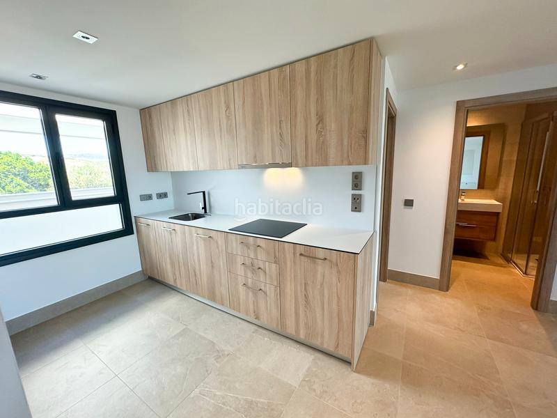 Foto aae3c443-388f-4c83-a8ca-4b759ac20f72. Miete appartement mit heizung parking pool in marina de Casares Casares