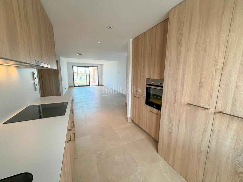 Foto 219928b8-8347-4440-92c6-10753d1fcbb6. Rent apartment with heating parking pool in marina de Casares Casares