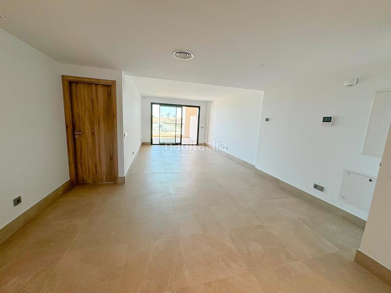 Foto 430606ed-762c-4ce4-a52b-2f1c23e1665c. Rent apartment with heating parking pool in marina de Casares Casares