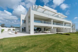 Apartament a Sotogrande Alto. Apartamento en primera línea de golf, sotogrande