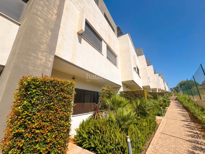 Foto 16f2ef8e-d0c1-4543-9af8-ba9ebc98a99a. Casa adossada amb calefacció aparcament piscina a Manilva