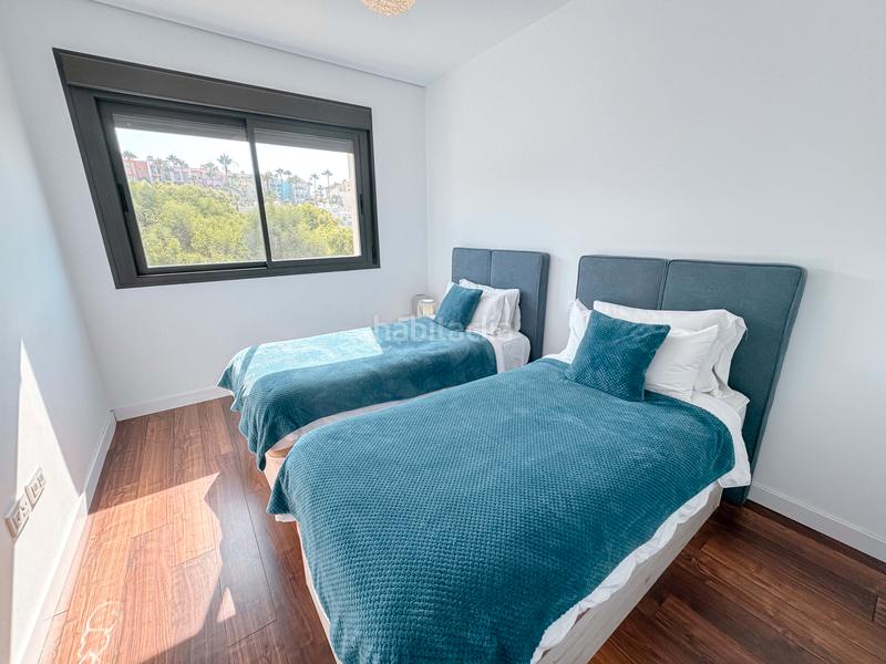 Foto 1e9e7c4b-38f3-496e-8043-6e5593cc6c8c. Casa adossada amb calefacció aparcament piscina a Manilva