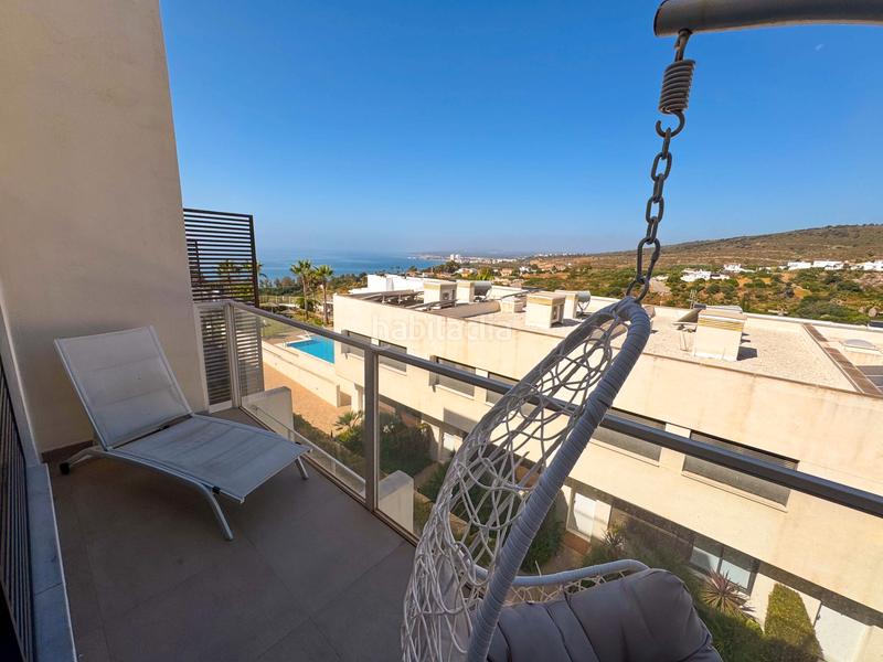 Foto 4a218705-566e-4e6b-8686-19c6c8a857a7. Casa adossada amb calefacció aparcament piscina a Manilva