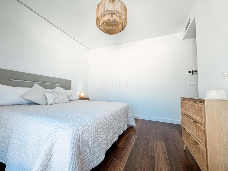 Foto 80d3c89a-8a38-4246-8fc5-611f49c7fe83. Casa adossada amb calefacció aparcament piscina a Manilva