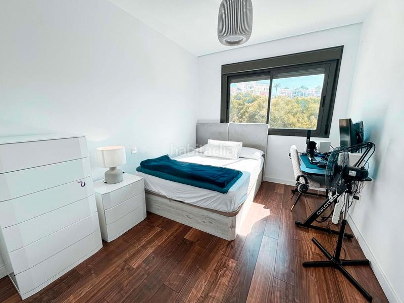 Foto 86aaf62b-43cb-4920-a2f6-352e88b21c7e. Casa adossada amb calefacció aparcament piscina a Manilva