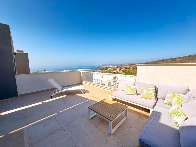 Foto b35b5769-ce90-45d5-b13e-7797c9083566. Casa adossada amb calefacció aparcament piscina a Manilva