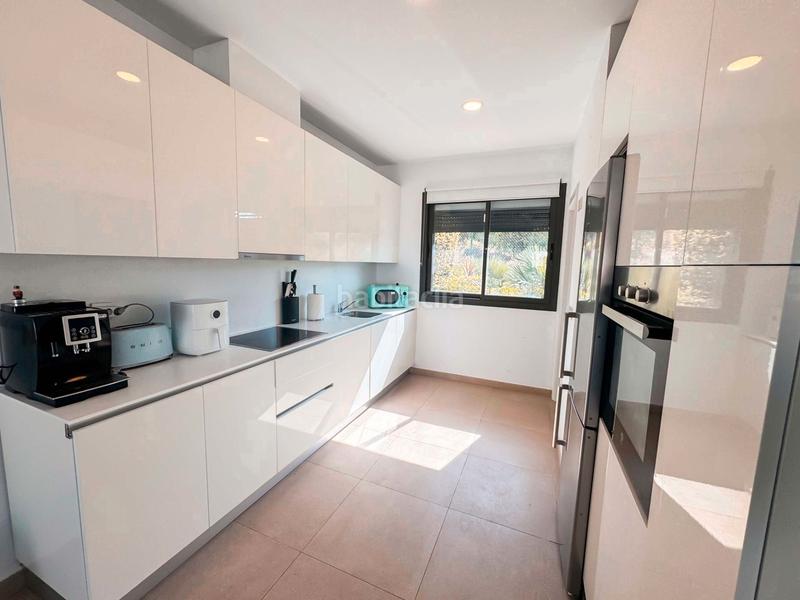 Foto b6071624-b833-4906-82f9-b84c3d88f9fd. Casa adossada amb calefacció aparcament piscina a Manilva