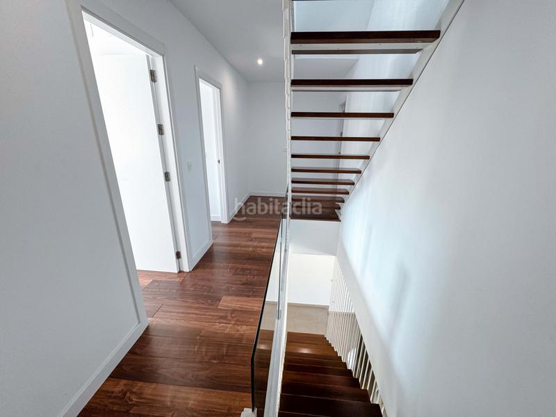 Foto c481400e-70ed-49f1-b825-6837f67422f2. Casa adossada amb calefacció aparcament piscina a Manilva