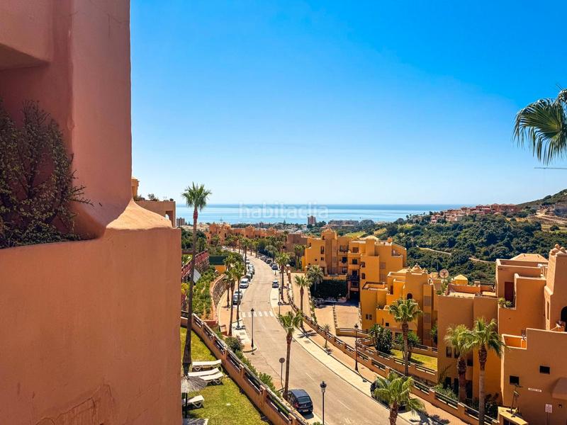 Foto ed366eea-c2d6-41af-9af9-d7f2b56f0594. Apartamento  costa con vistas al mar en Manilva