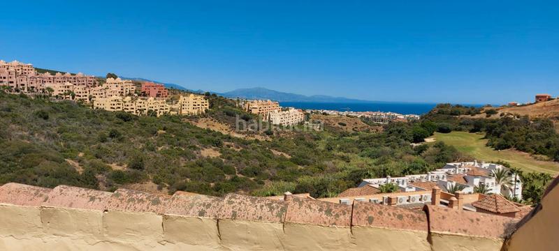Foto e3601c1b-3f8d-4443-bd05-59534b9fc7b1. Lloguer àtic amb calefacció piscina a La Duquesa Manilva