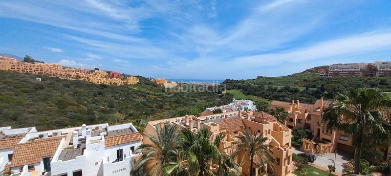 Foto e3d01789-f31c-492c-83eb-949fe44697b5. Lloguer àtic amb calefacció piscina a La Duquesa Manilva