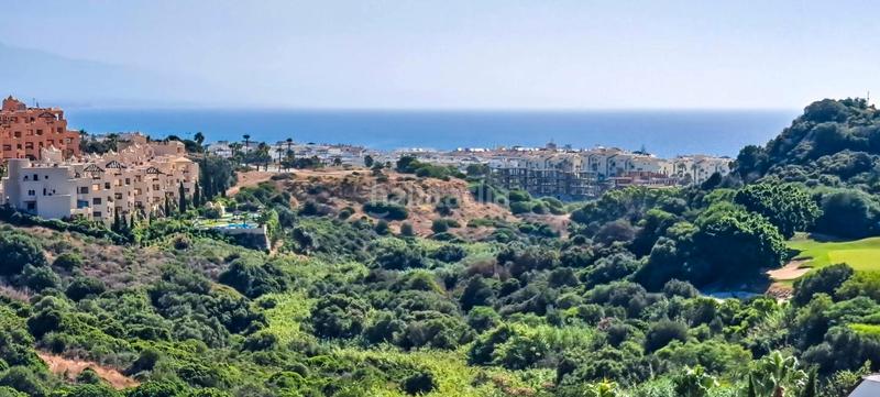 Foto 5dc8fa03-bb1c-48c8-aebf-bb27fcea6652. Rent penthouse with heating pool in La Duquesa Manilva