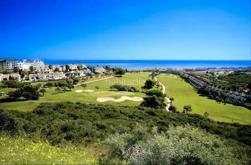 Foto fda867cc-5a93-4958-8a23-20cfdbc1bf0c. Rent penthouse with heating pool in La Duquesa Manilva