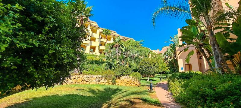 Foto ffc20d2d-7595-46f6-acfc-3f44780a4cbb. Rent penthouse with heating pool in La Duquesa Manilva