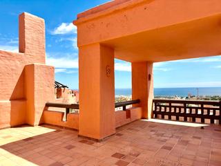 Attique à San Luis de Sabinillas. Ático de tres habitaciones con vistas a toda la costa, sabinilla