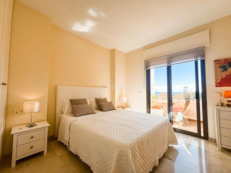 Foto b70a677d-c52a-4760-82b8-f61ec69d89a8. Apartament amb calefacció aparcament piscina a San Luis de Sabinillas Manilva