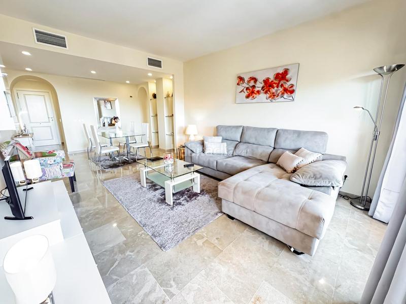 Foto ba7cbc19-a8aa-4cde-a76b-d613685ff020. Apartament amb calefacció aparcament piscina a San Luis de Sabinillas Manilva