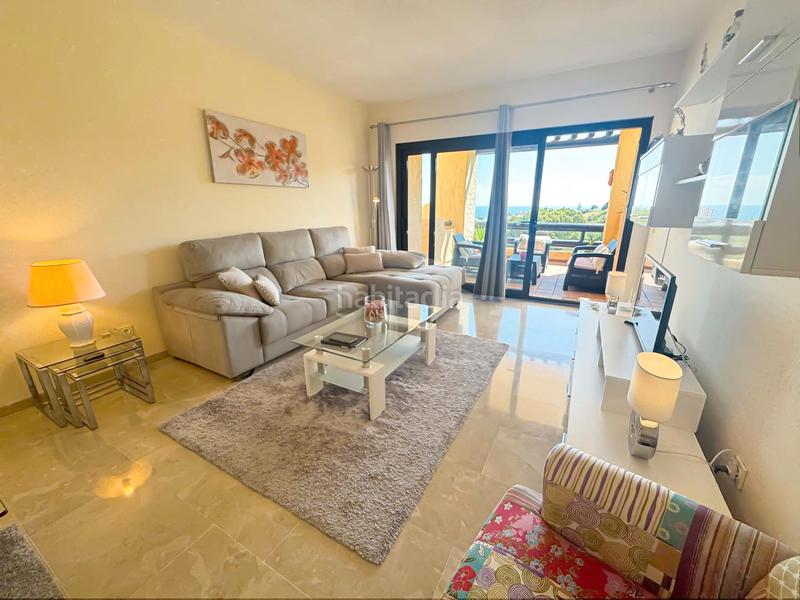 Foto c8e9bbdf-d778-4b59-a982-e32fb06f9798. Apartament amb calefacció aparcament piscina a San Luis de Sabinillas Manilva
