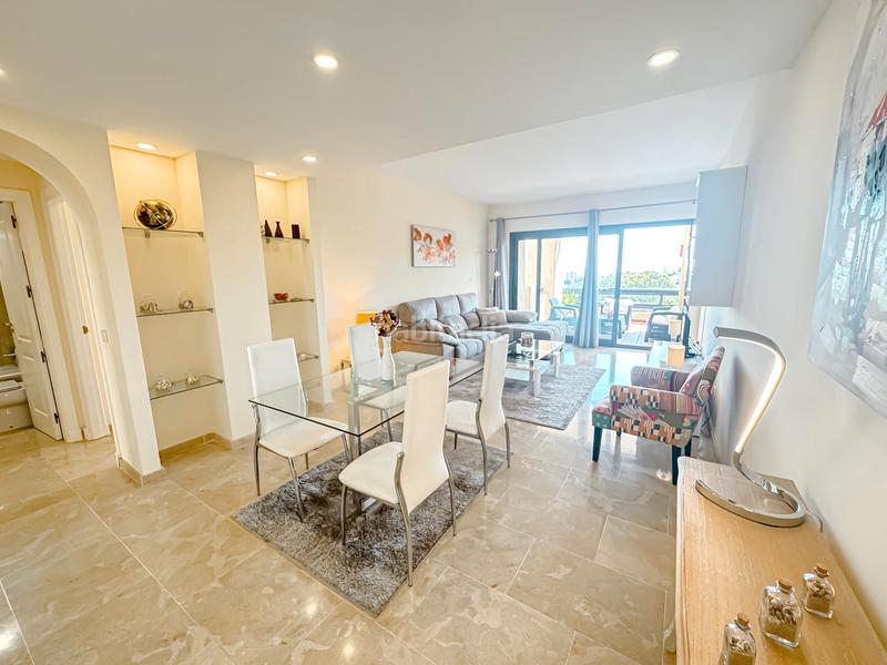 Foto c92ce4d7-b049-4a9f-8f0e-232f2f77b787. Apartament amb calefacció aparcament piscina a San Luis de Sabinillas Manilva