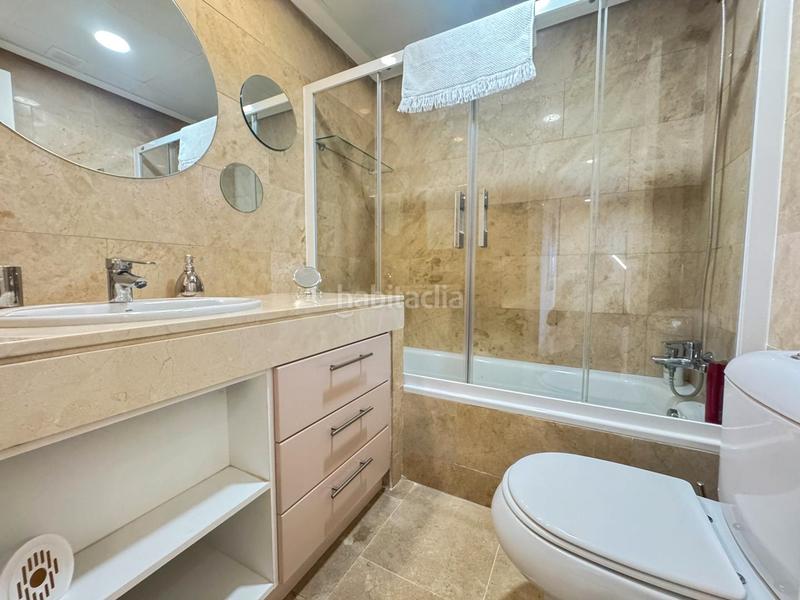 Foto e3c2ff89-365e-40ec-94d9-f32e60821093. Apartament amb calefacció aparcament piscina a San Luis de Sabinillas Manilva