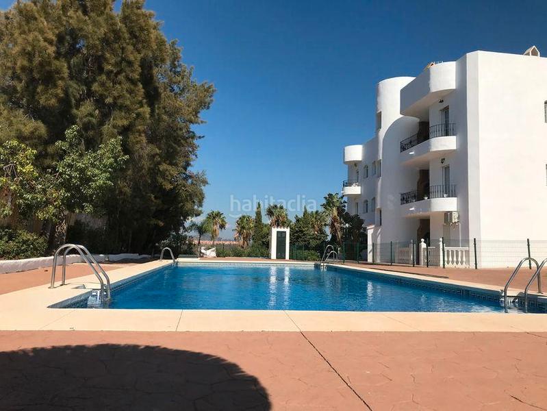 Foto 2564ca5d-700b-477e-9983-fef91e521639. Attico con camino parcheggio piscina in Estepona golf Estepona