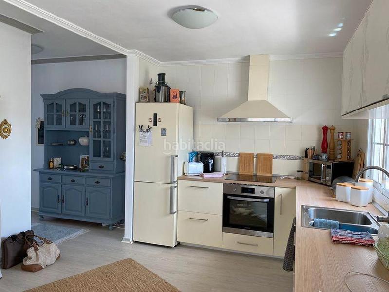 Foto 26e3fa1d-1987-4e95-8d58-80efcad58009. Attico con camino parcheggio piscina in Estepona golf Estepona