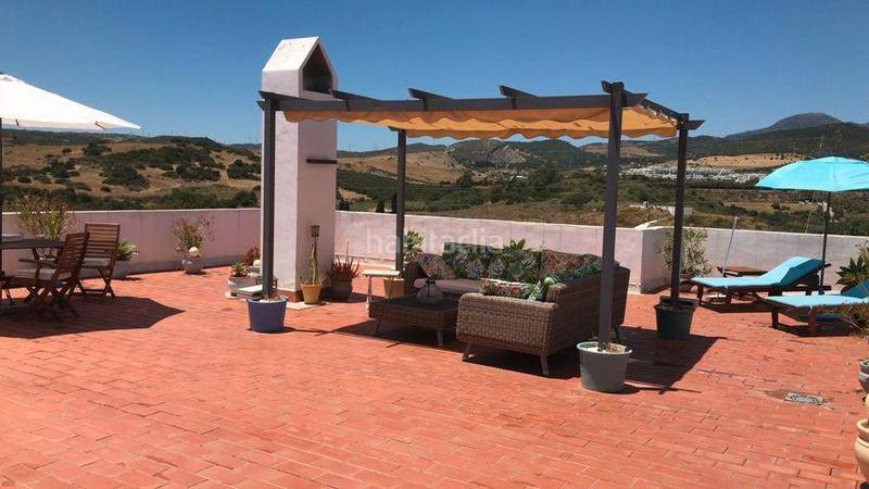 Foto 29b34755-6a4f-487b-bc7b-5f63a88e0693. Attico con camino parcheggio piscina in Estepona golf Estepona