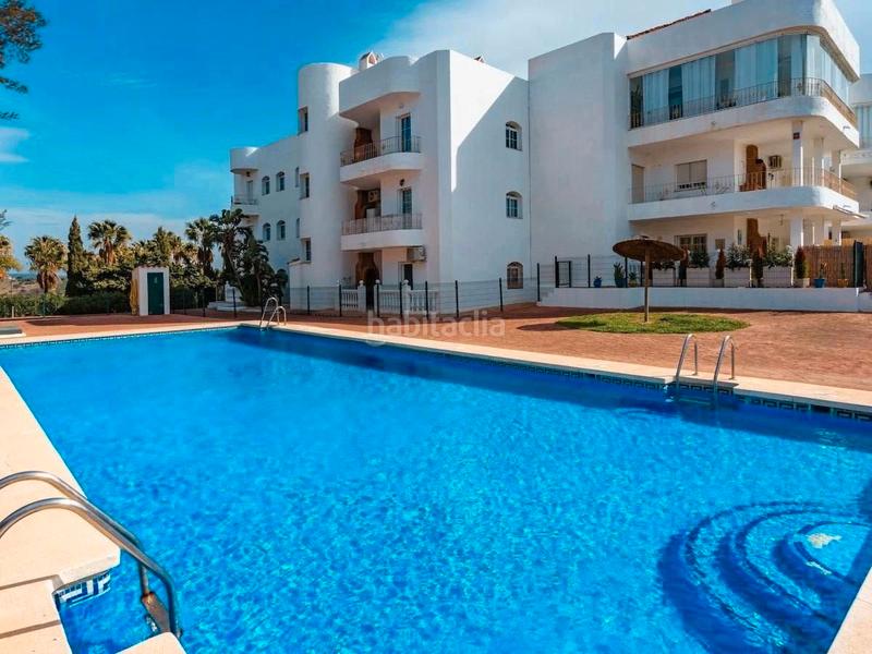 Foto 892df628-29cf-4325-8058-8161305ac2c1. Attico con camino parcheggio piscina in Estepona golf Estepona