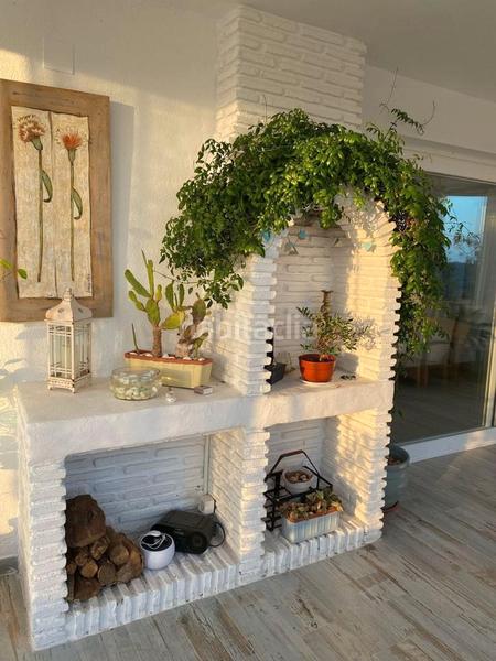 Foto d9fbfe9a-b749-4f18-a0c3-da87cf4900d7. Attico con camino parcheggio piscina in Estepona golf Estepona