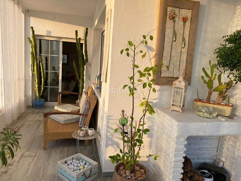 Foto dc0bb6b0-4e89-4d9a-bd4d-c551b2e0a802. Attico con camino parcheggio piscina in Estepona golf Estepona