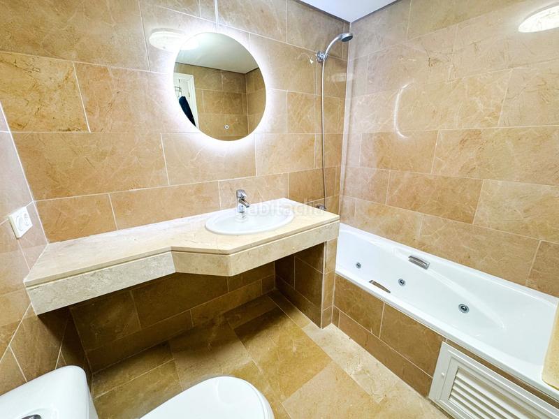 Foto f2d58ba5-2b73-4f8a-904e-d08a19fe5d18. Appartement avec chauffage parking piscine dans San Luis de Sabinillas Manilva