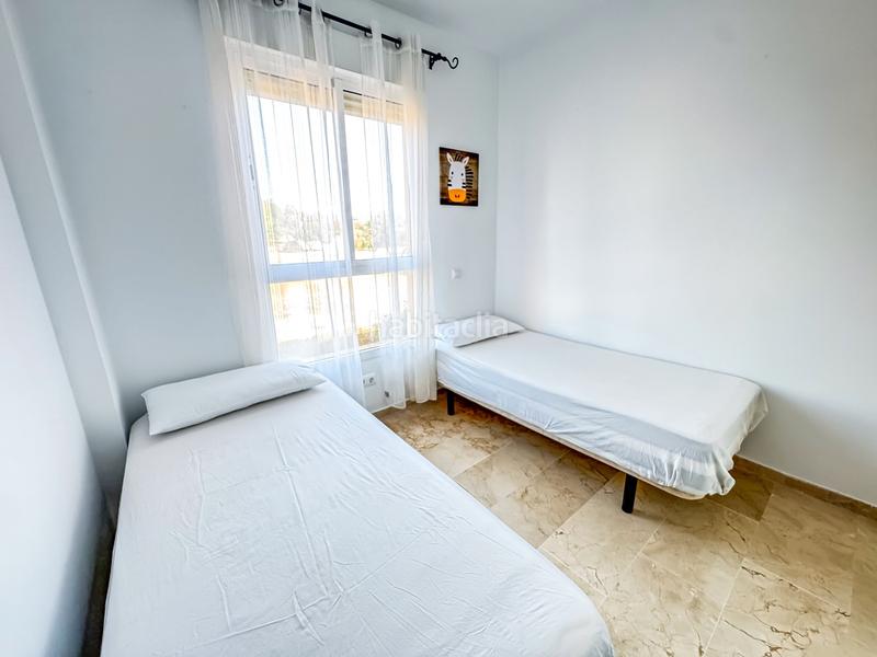 Foto 25459f6a-2954-4701-994c-1528d8db257a. Apartament amb calefacció aparcament piscina a Alcorrín Manilva