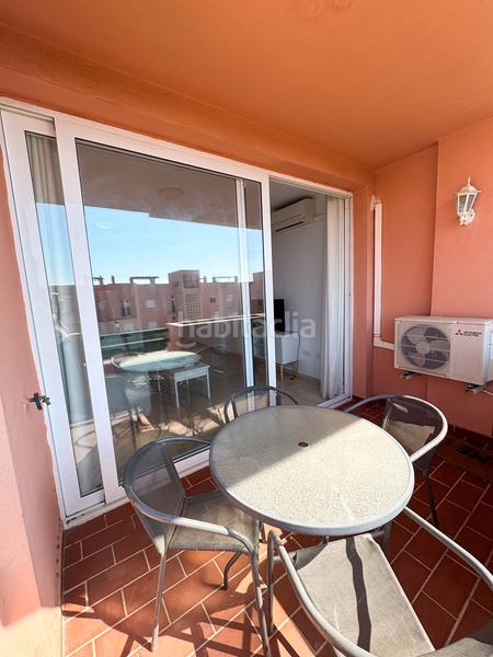 Foto d492be7b-948f-49e0-b574-526e7cdfb701. Apartament amb calefacció aparcament piscina a Alcorrín Manilva